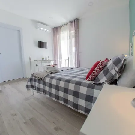 Civico 364 3* Naples